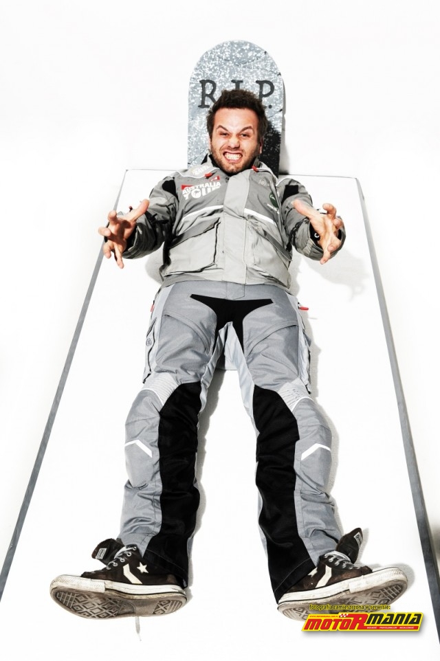 australia tour wstaje z grobu