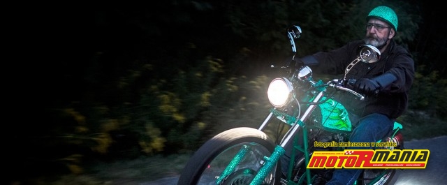 jazda swiecacym motocyklem