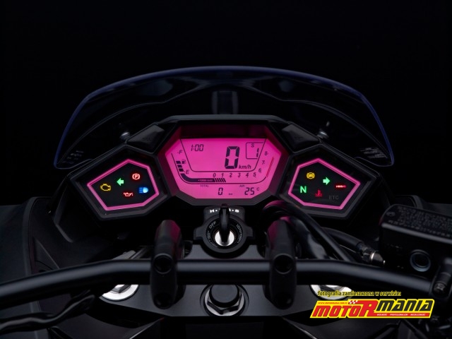 Honda NM4 Vultus 2014 (10)