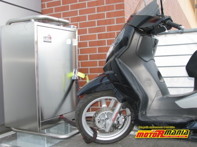 9. MotoParking w Sabyba Best Mall