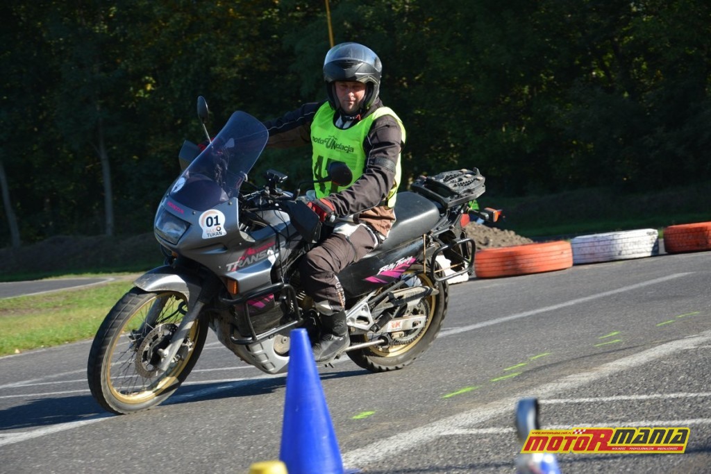 07-Na-Transalpie-tez-mozna-Zuczek-foto-Pacyfka