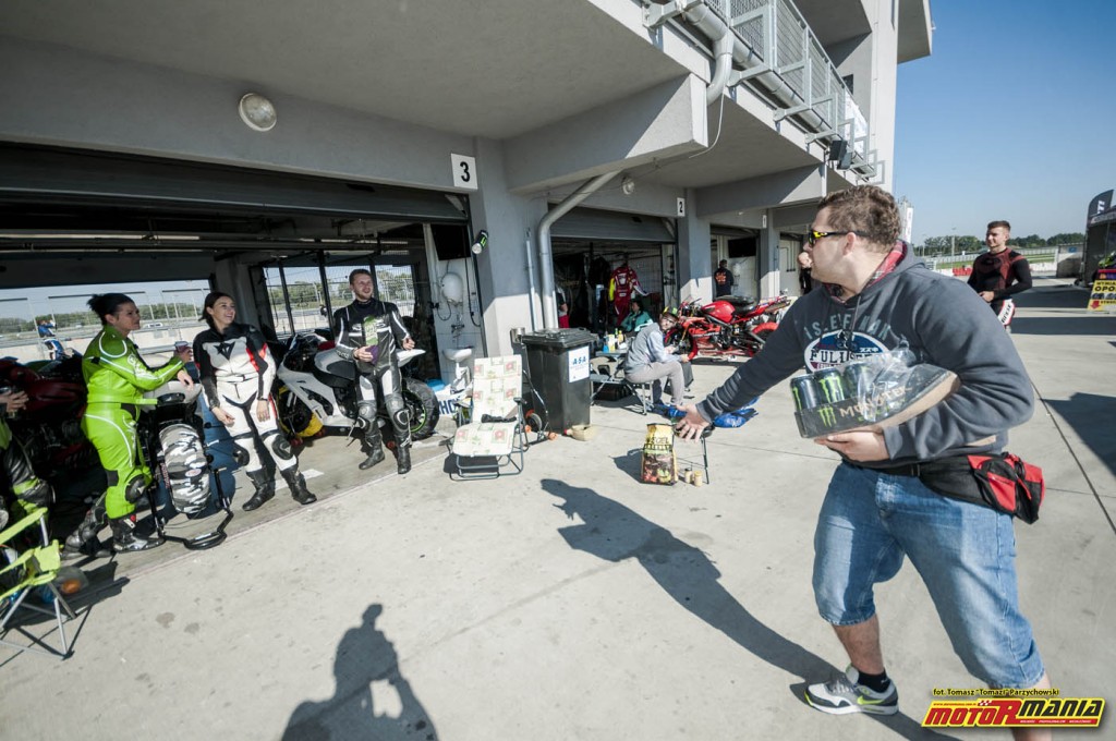 Wrzesien 2015 - track day z motormania na slovakiaring (19)