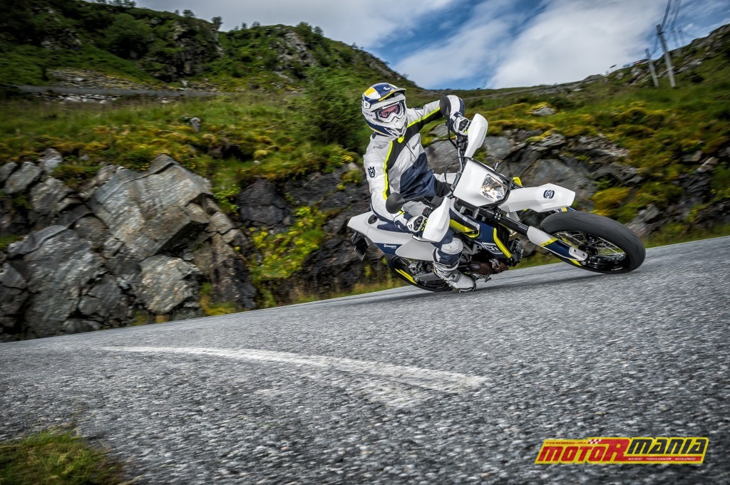 2016 Husqvarna 701 Supermoto (1)