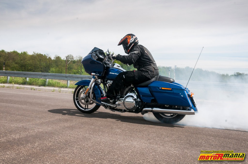MotoRmania with Arai Tour-X4 helmet motorcycles review (17)