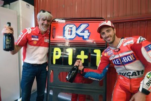 Gigi i Dovi świętują zwycięstwo w Barcelonie - foto Ducati