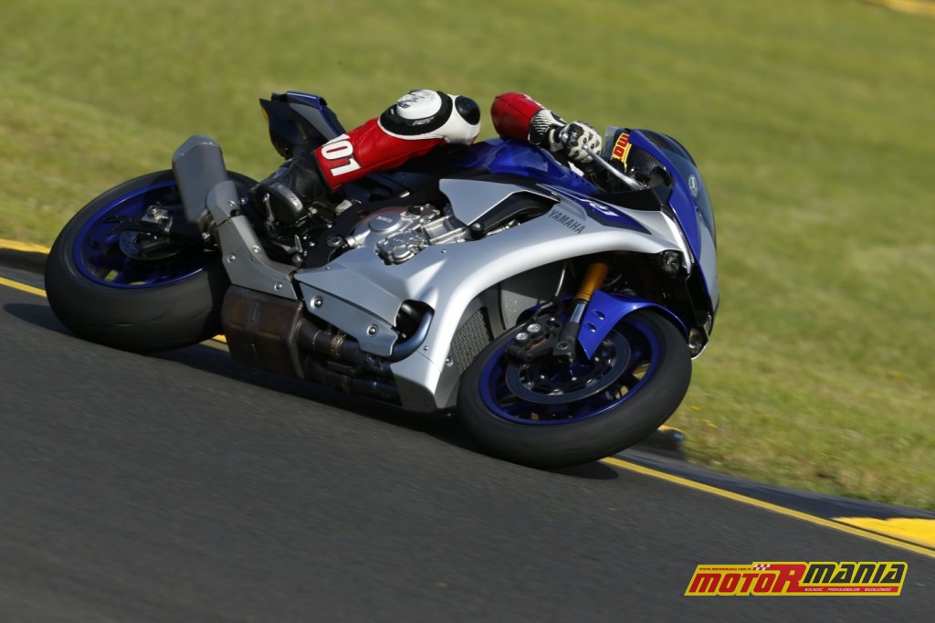 Yamaha YZF-R1 test Motormania (4)