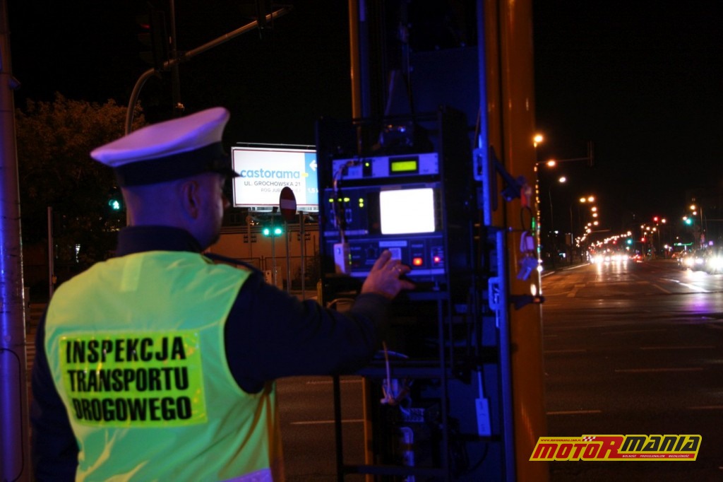 fotoradar policjant inspekcja ruchu drogowego - fot CANARD