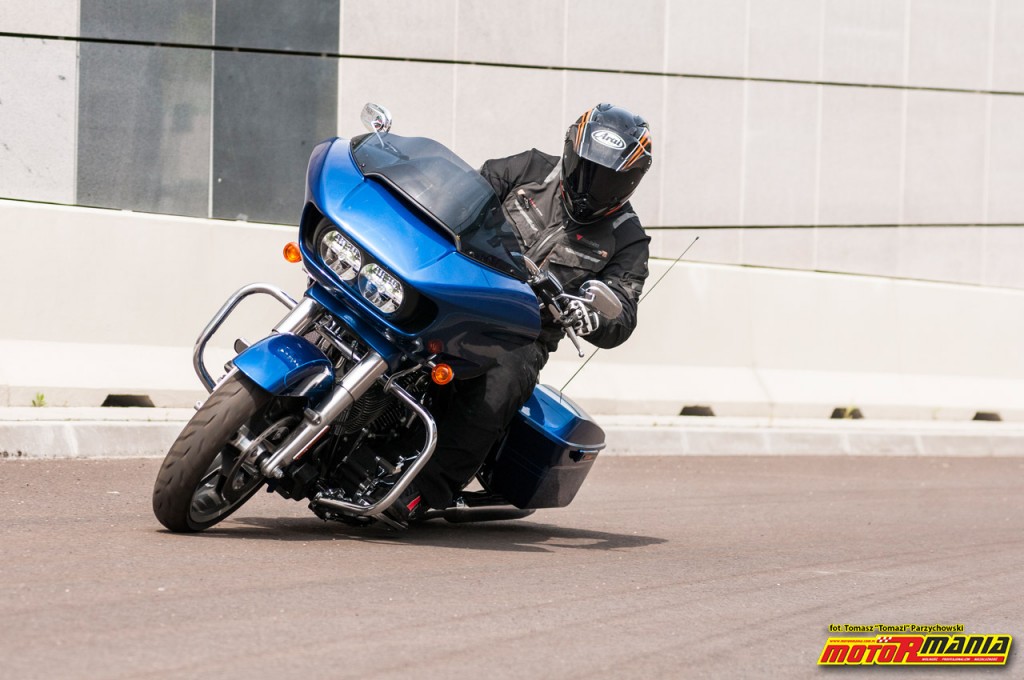 MotoRmania with Arai Tour-X4 helmet motorcycles review (18)