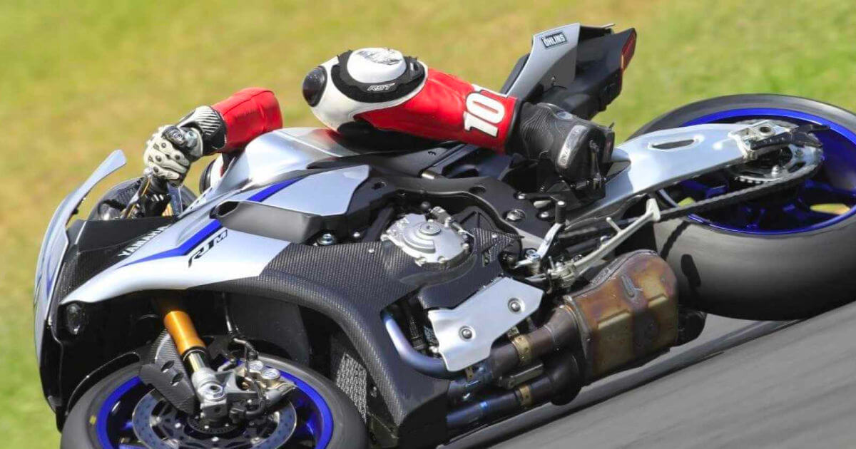 R1 i R1M - elektroniczny szok z 2015 roku. Test 🙂 - MotoRmania